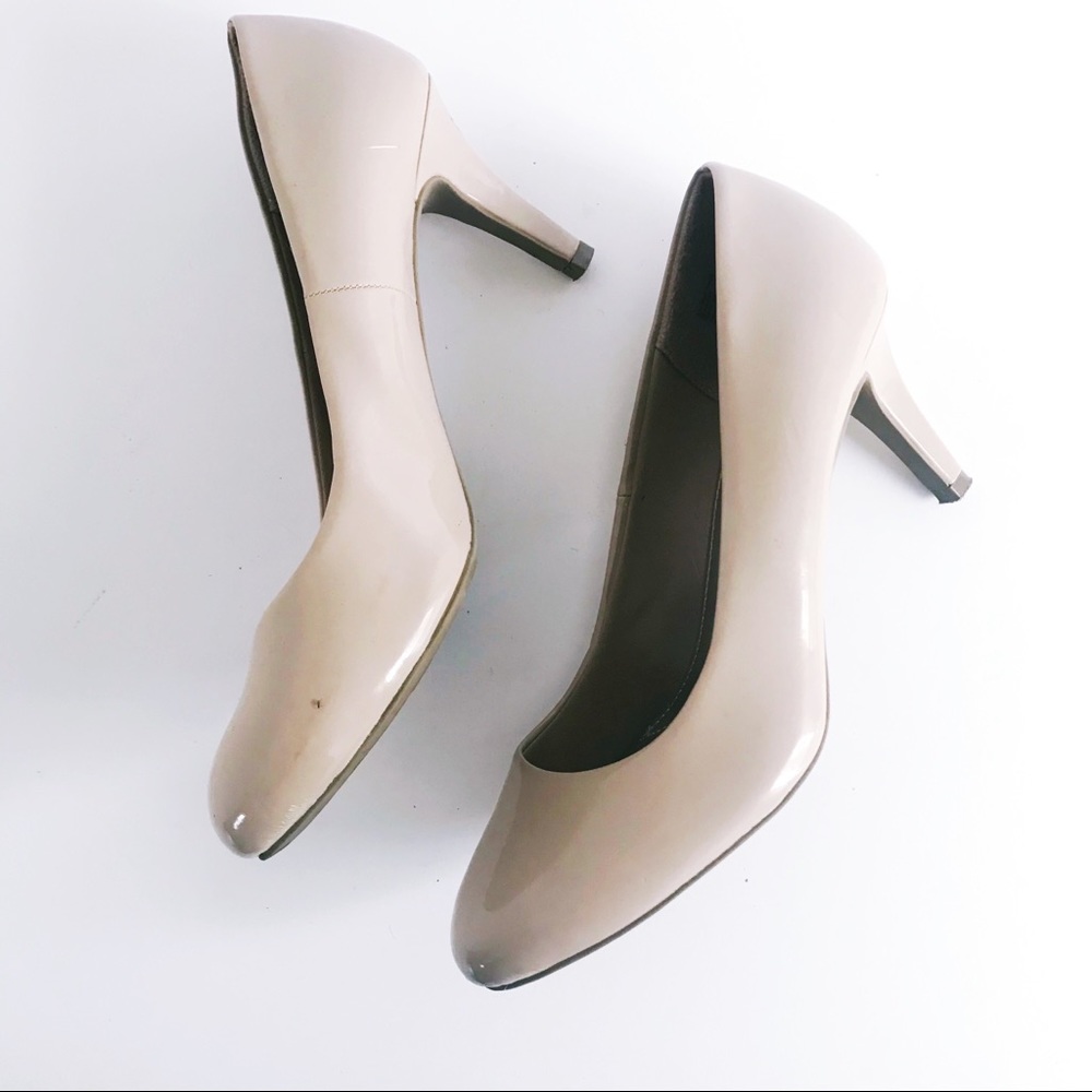 Comfort Plus | Tan Kitten Heels | Size 9W